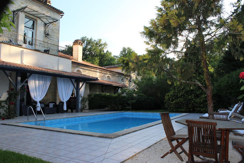 Chateau La Moune Montussan Exterior foto